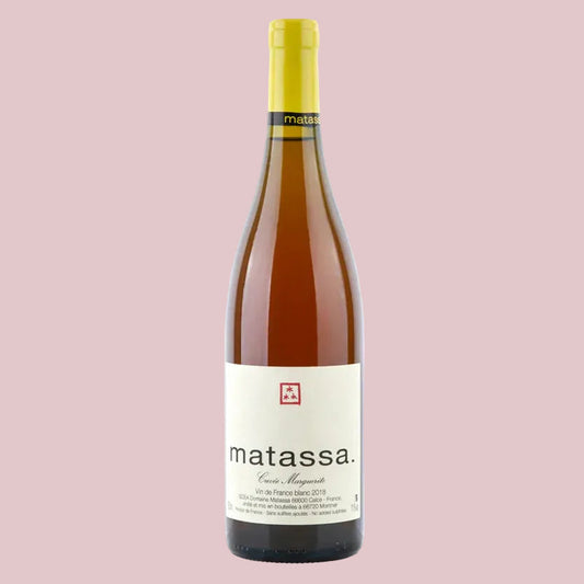 Wine bottle with 'matassa' label on a white background